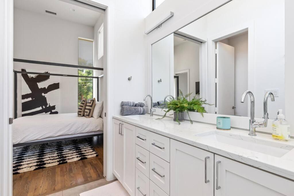 Beautiful Perfectly Located Luxury 2 Bed Townhome Dallas Luaran gambar